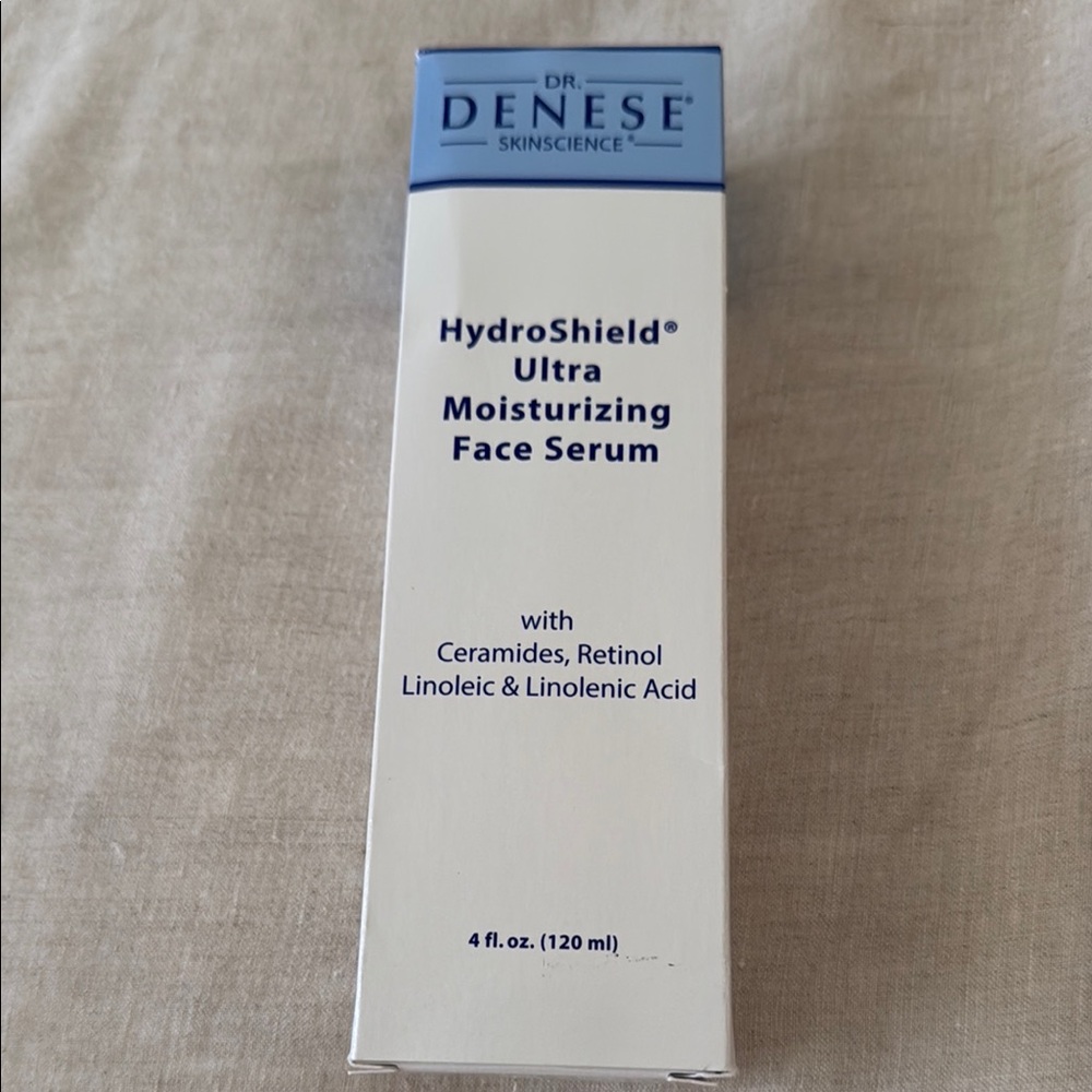 HydroShield Ultra Moisturizing Face Serum - Blue and White